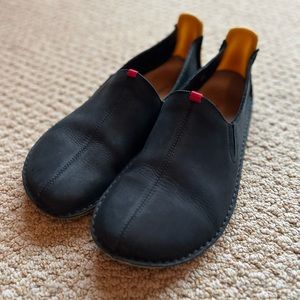 Vivobarefoot Ababa Leather Slip-on Shoe